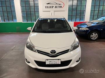 Toyota Yaris 1.0 5 porte NEOPATENTATI