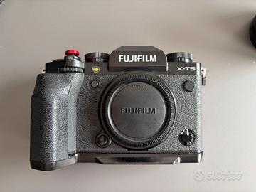 Fujifilm XT-5 + XF 16-50mm f/2.8-4.8 R LM WR