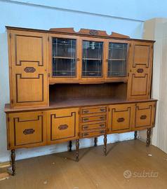 Credenza con vetrina 