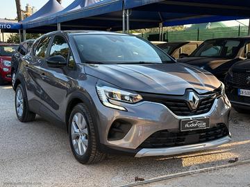 RENAULT Captur Hybrid E-Tech 145 CV Business