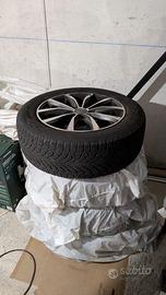 Gomme Invernali e Cerchioni Tiguan 215 / 65 R17
