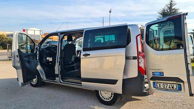 Ford Transit Custom 8 posti autovettura