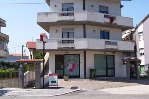 Locale frontestrada Sambuceto