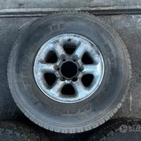 Cerchio con gomma 15 pollici Mitsubishi L200 1999