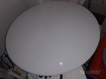 lampada LED a soffitto 