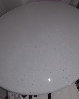 lampada LED a soffitto 