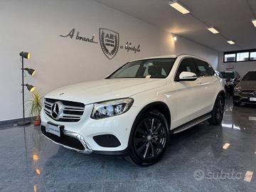 Mercedes-Benz GLC 220 d 4Matic Sport Pedane Fari L