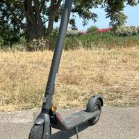 Monopattino Ninebot E25e