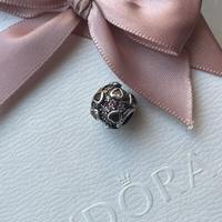 PANDORA Charm con pavé Cuori Esplosione d'Amore 