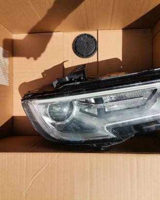 Fanale anteriore  destro Audi  A3