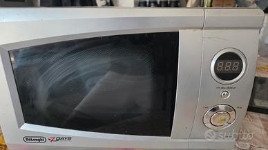 Microonde De Longhi 7-Day CombGrill 