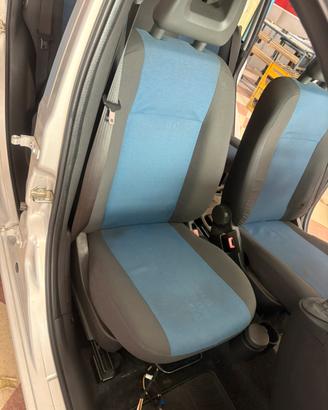 Tappezzeria e ricambi Fiat Panda 2011