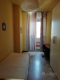 Singola con balcone per ragazza RHO