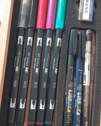 Set penne per scrittura calligrafica Tombow Italy