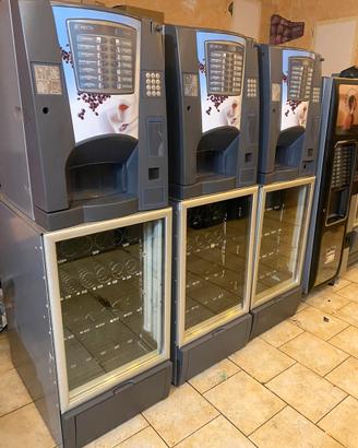 Distributori automatici usati necta combi brio3