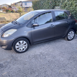 Toyota yaris 1.0 benzina