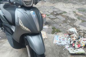  beverly 300