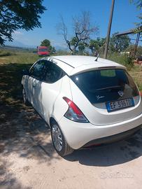 LANCIA YPSILON 12/2012