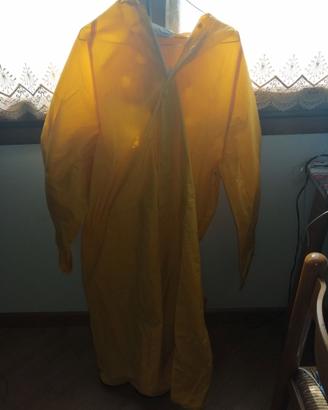 Impermeabile + stivali antinfortunistici