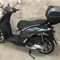 Motociclo Piaggio liberty 150 ABS