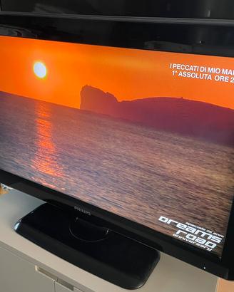 Televisione LCD FULL HD 32”
