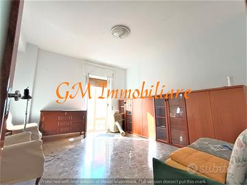 Trilocale in centro. Adatto anche per investimento