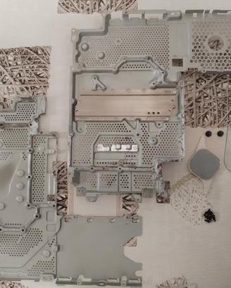 Corpo metallico, dissipatore e viteria PS4 Slim
