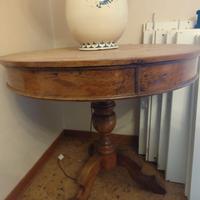 Tavolo rotondo da salotto 