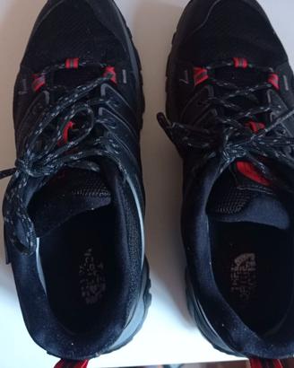 Scarpe da trekking North Face da donna