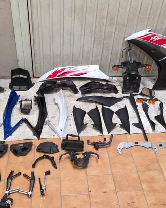 ricambi Yamaha r6 06/16 e qualcosina per r6 17 >
