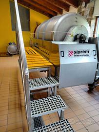 pressa uva Siprem
