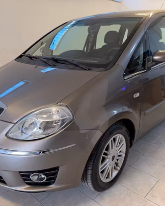 Lancia MUSA 1.4 8V GPL Ecochic Platino Full DISTRI