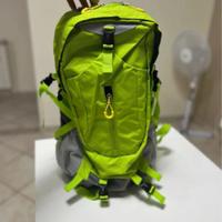 Zaino Trekking 2025 – Grande Leggero Impermeabile