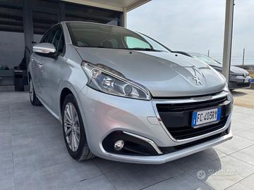 Peugeot 208 BlueHDi 75 5 porte Allure