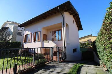 VILLA SINGOLA A ARCORE