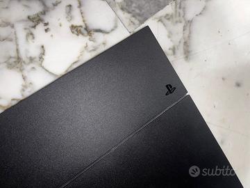 PlayStation 4 slim