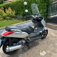 Yamaha Xmax 250
