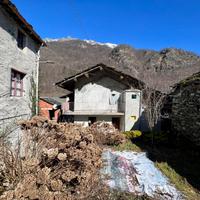 CASA SEMINDIPENDENTE A LEMIE