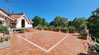 Villa o villino Pozzuoli [Cod. rif 3342106ATG]