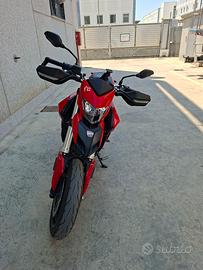 Ducati hypermotard 939