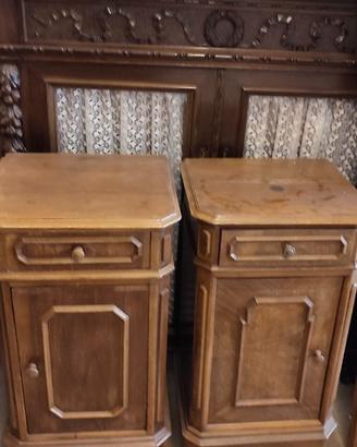 Coppia comodini classici vintage