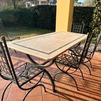 Tavolo allungabile con sedie da esterno