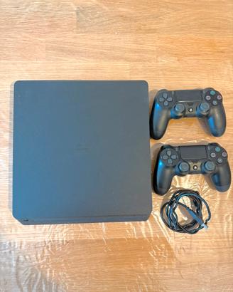 PlayStation 4 con 2 Joy-Stick – Usata pochissimo