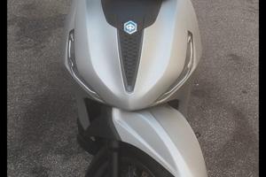 Beverly 400 S HPE MAGGIO 2024