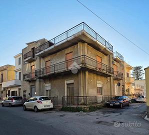 4 LOCALI A REGGIO DI CALABRIA