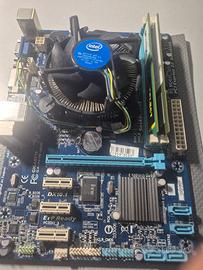 Gigabyte GAH61M DS2V CPU G530 CELERON 8 GB RAM