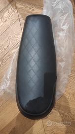 royal Enfield Interceptor Sella