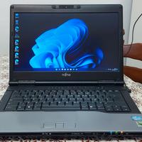 Notebook Fujitsu INTEL i7 velocissimo 8GB SSD-256.