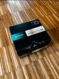Fujifilm Finepix S2000 HD