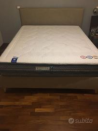 materasso a molle insacchettate quasi nuovo